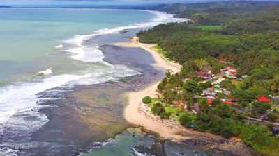 Pantai Karapyak Jadi Magnet Bagi Wisatawan yang Berlibur ke Pangandaran