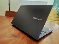 ASUS Vivobook 15 (A1502), Laptop Touchscreen Rp8 Jutaan