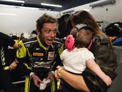 Rayakan Ulang Tahun Putri Tercinta, Valentino Rossi Sulap Trek Pribadinya di Motor Ranch