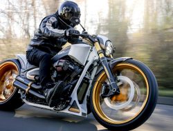 Breakout Harley-Davidson, Dibangun di Jerman, Memiliki Begitu Banyak Emas Ini Akan Membuat Mata Anda Bersinar
