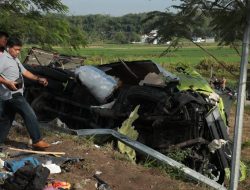 Korban Tewas Kecelakaan di Tol Solo-Semarang Bertambah Jadi 8 Orang
