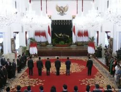 Menkominfo Baru dan Sejumlah Calon Wamen Tiba di Istana Negara Jelang Pelantikan