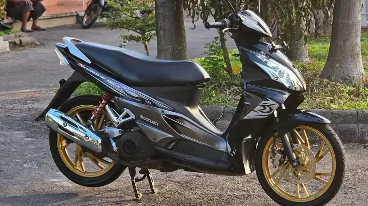 Suzuki Skywave 125, Skutik Kencang dan juga juga Boros yang mana Sedang Naik Daik Daun