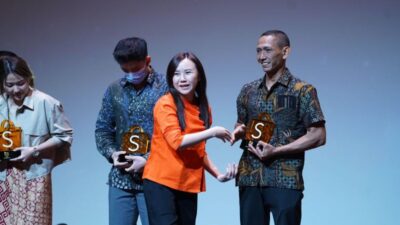 Cerita penjual mukena dapat penghargaan di dalam pada Shopee Super Awards 2023