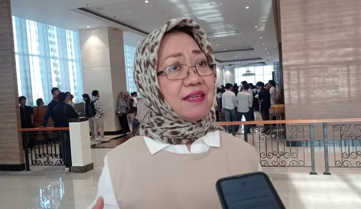 Siti Zuhro Prihatin dengan Rintangan Demokrasi di Indonesia