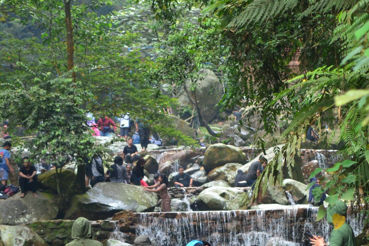 Curug Pangeran: Sejarah, lokasi, dan juga juga nilai tiket masuk